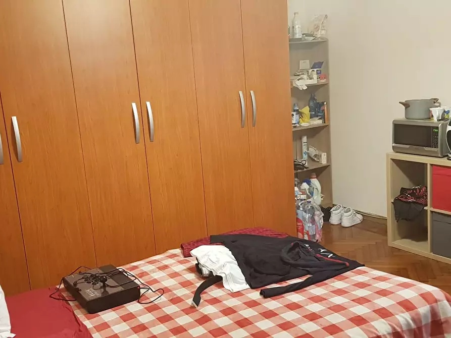 Immagine 1 di Camera in affitto  in Via San Giuseppe Benedetto Cottolengo a Pisa