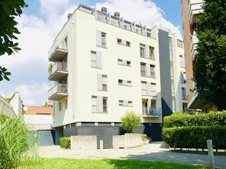 Immagine 10 di Appartamento in affitto  in Via Neera a Milano