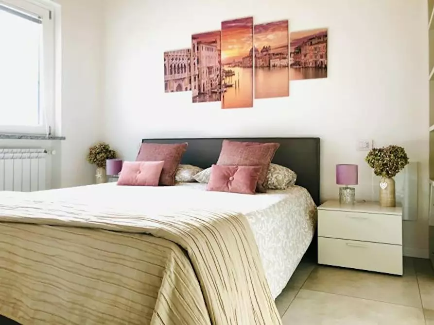 Immagine 10 di Appartamento in affitto  in Via Neera a Milano