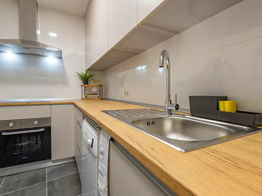 Immagine 10 di Camera in affitto  in Calle de Santa Engracia a Madrid