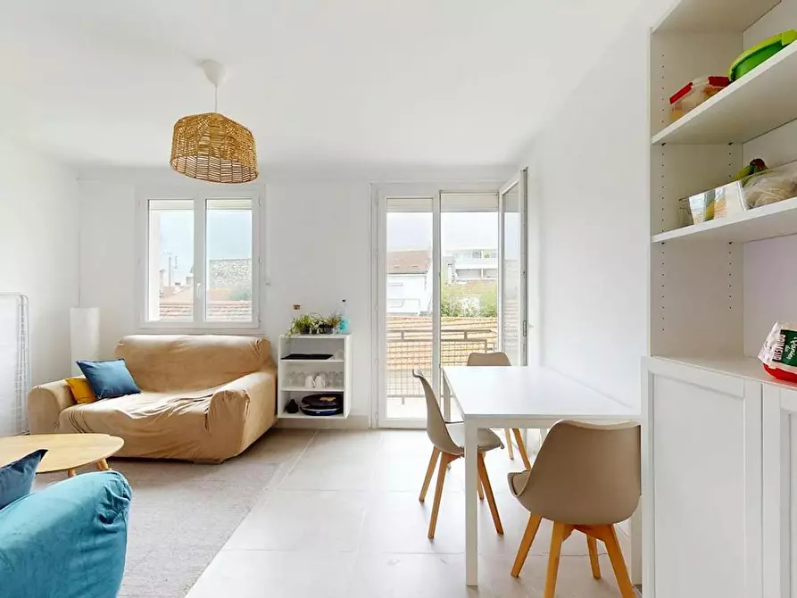 Immagine 3 di Camera in affitto  in Rue Josias Paut a Nîmes