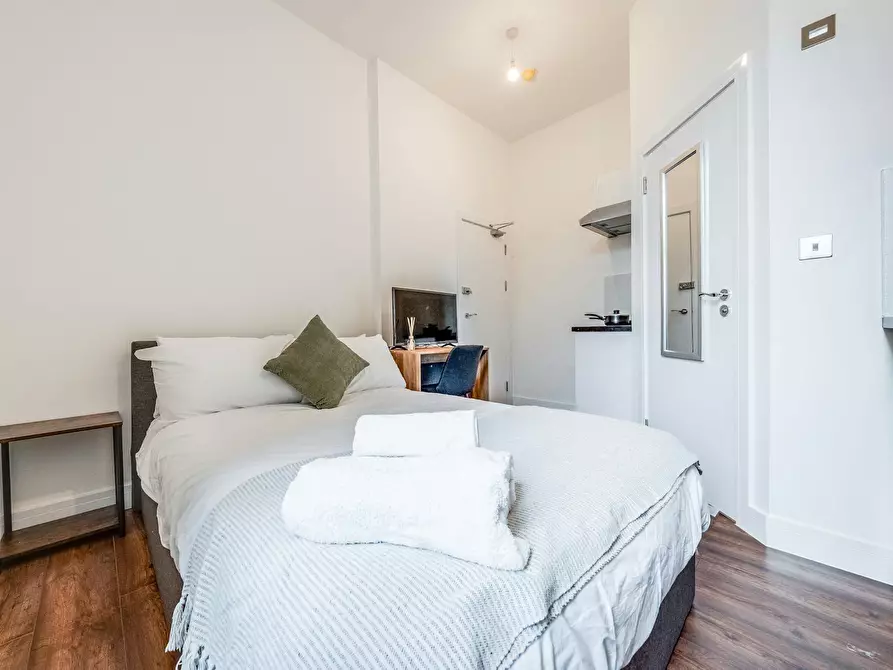 Immagine 1 di Appartamento in affitto  in Denmark Hill a Camberwell