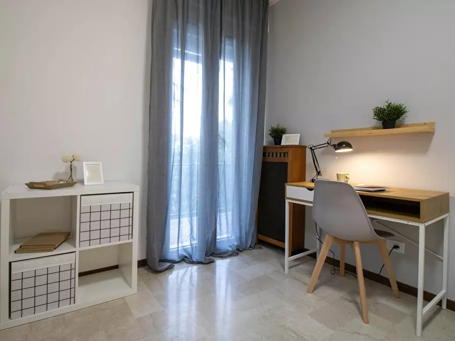 Immagine 7 di Camera in affitto  in Via Senatore Diogene Valotti a Brescia