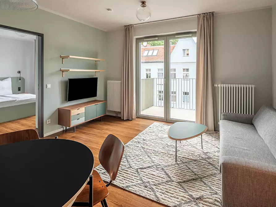 Immagine 1 di Appartamento in affitto  in Braunschweiger Straße a Berlin