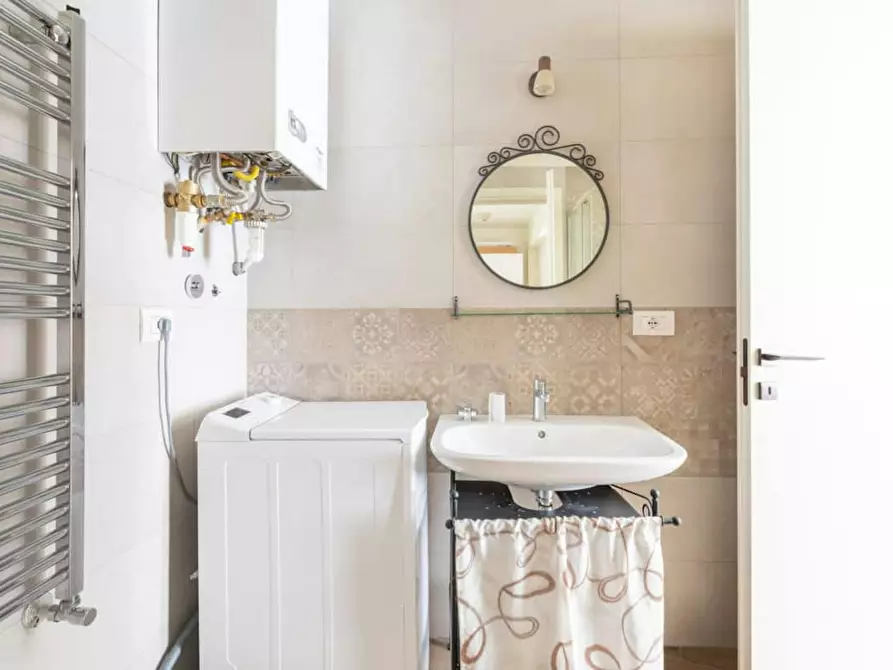 Immagine 7 di Appartamento in affitto  in Via Oreste Tommasini a Roma