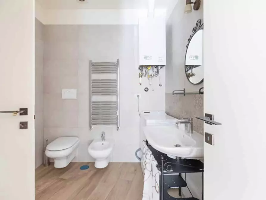 Immagine 2 di Appartamento in affitto  in Via Oreste Tommasini a Roma