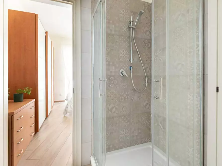 Immagine 9 di Appartamento in affitto  in Via Oreste Tommasini a Roma