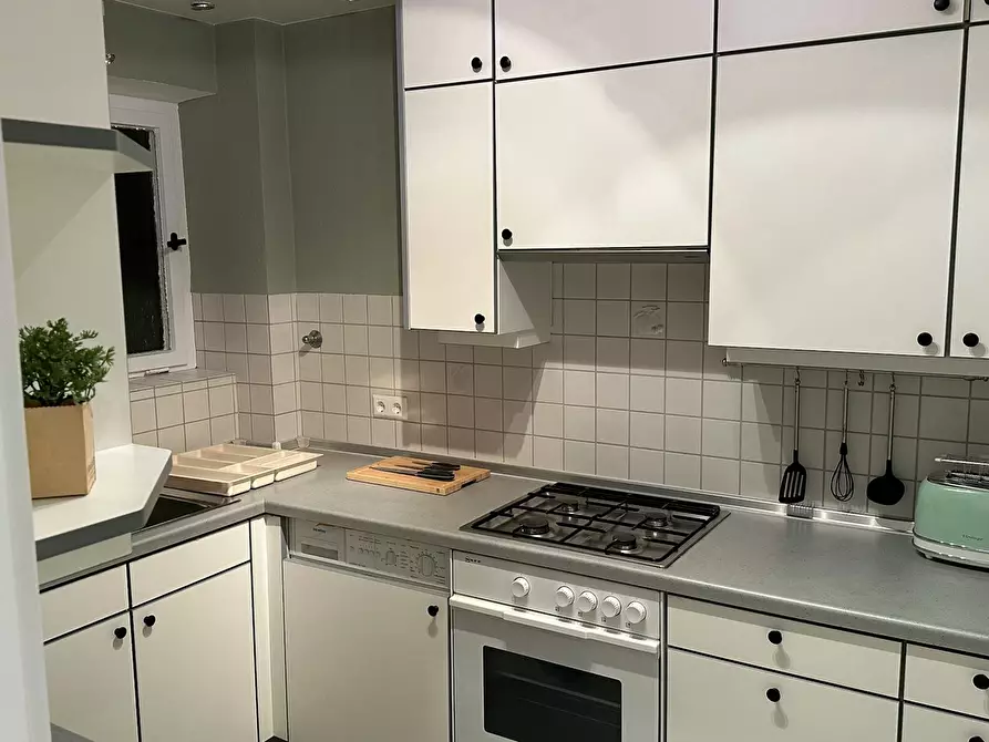 Immagine 8 di Appartamento in affitto  in Werastraße a Stuttgart Stuttgart-Mitte