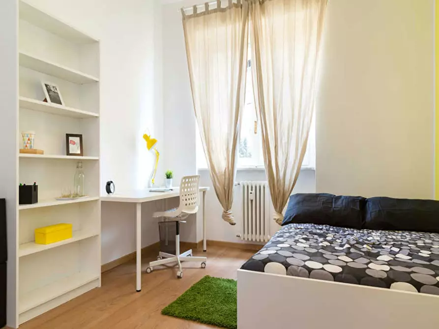 Immagine 3 di Camera in affitto  in Via dei Mandorli a Buccinasco