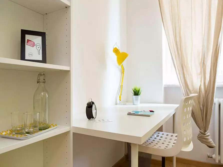 Immagine 6 di Camera in affitto  in Via dei Mandorli a Buccinasco