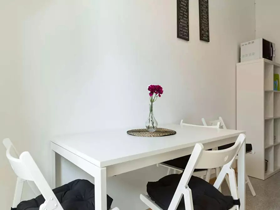 Immagine 10 di Camera in affitto  in Via dei Mandorli a Buccinasco