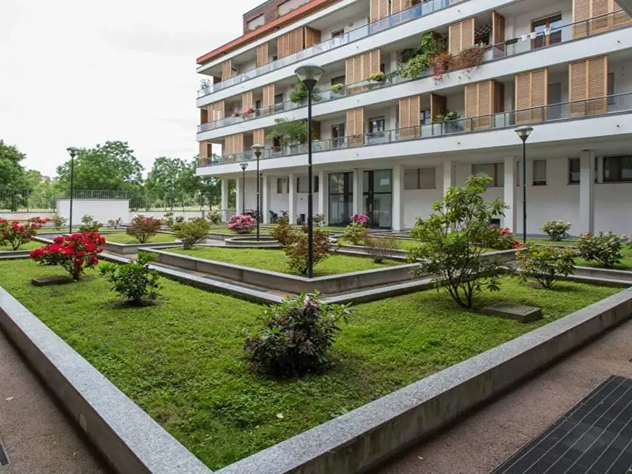 Immagine 10 di Appartamento in affitto  in Via Giovanni Segantini a Milano