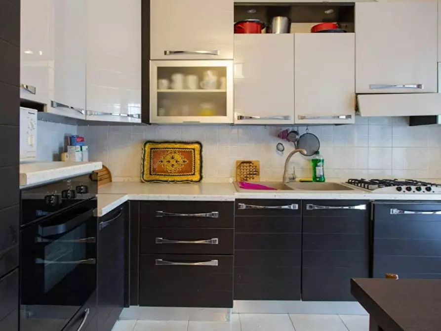 Immagine 5 di Appartamento in affitto  in Via Giovanni Segantini a Milano