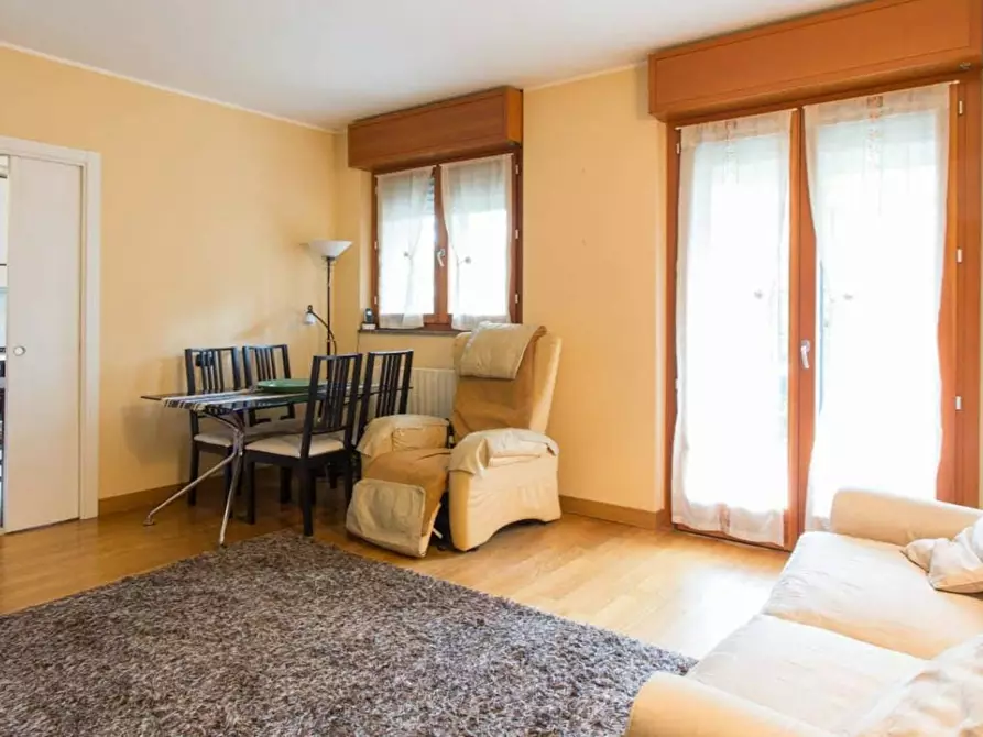 Immagine 2 di Appartamento in affitto  in Via Giovanni Segantini a Milano