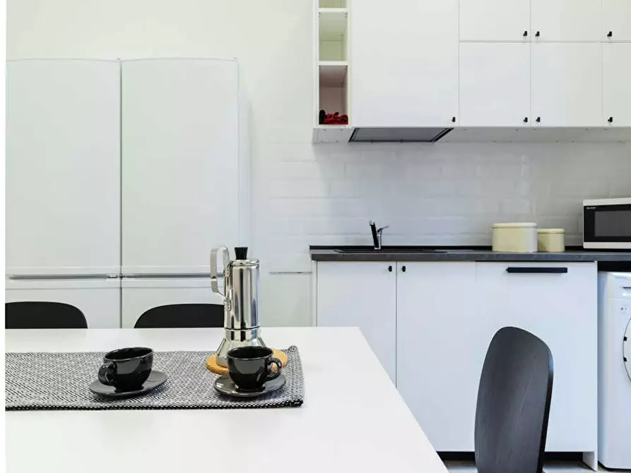 Immagine 10 di Camera in affitto  in Via Boncompagni a Roma