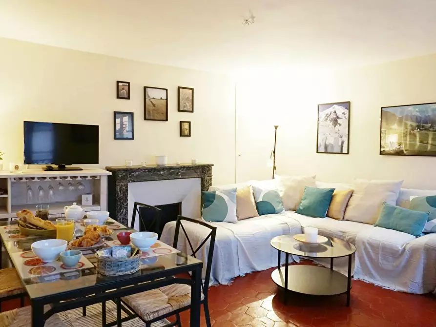 Immagine 2 di Appartamento in affitto  in Place Hoche a Versailles