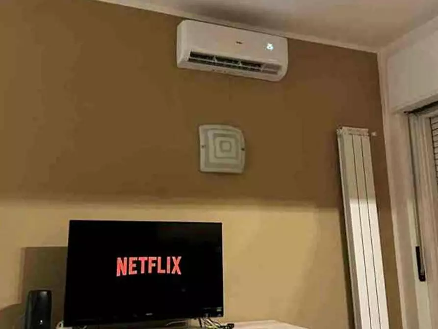 Immagine 7 di Appartamento in affitto  in Via Celeste Negarville a Torino