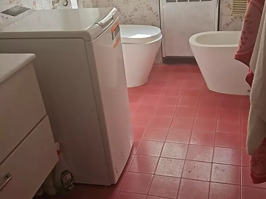 Immagine 10 di Camera in affitto  in Via Luca della Robbia a Bologna