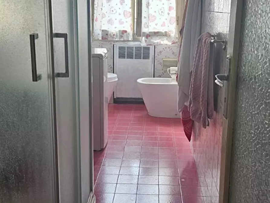 Immagine 8 di Camera in affitto  in Via Luca della Robbia a Bologna