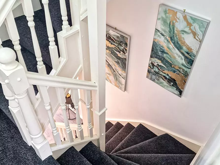 Immagine 6 di Casa indipendente in affitto  in Shropshire Drive a 