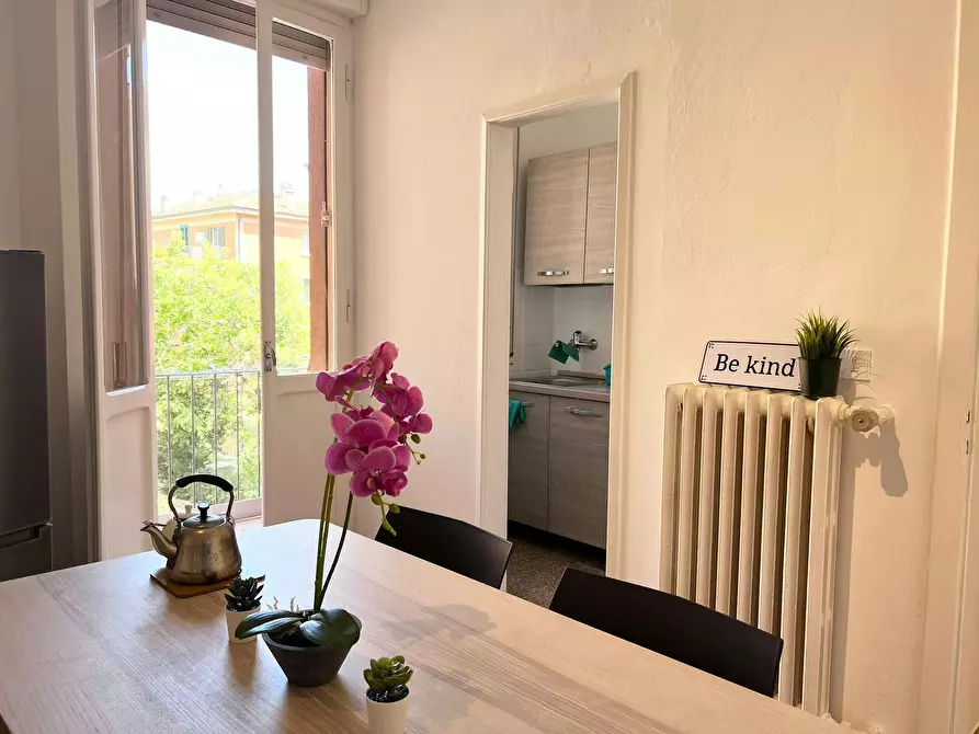 Immagine 9 di Camera in affitto  in Via Toscana a Bologna
