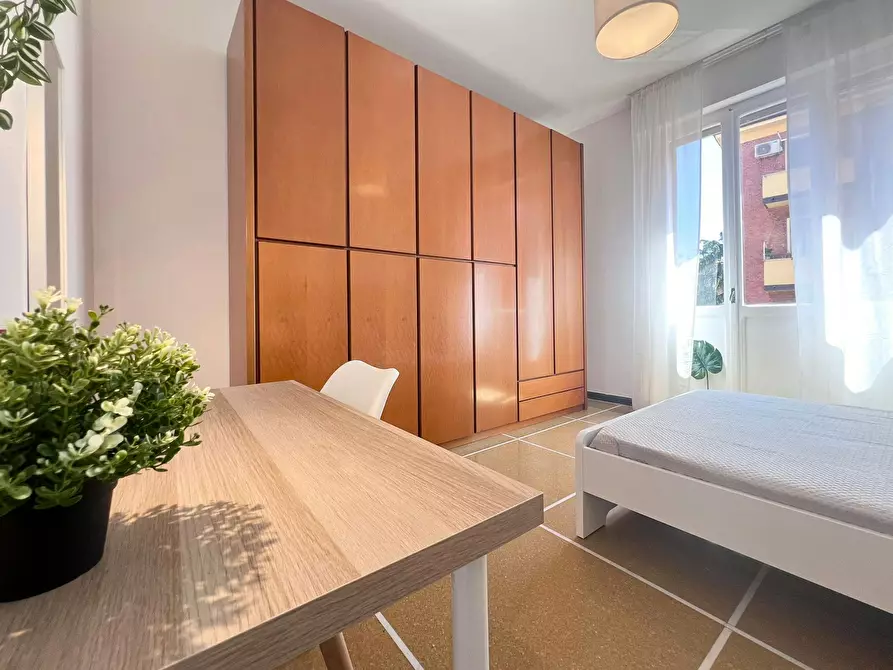 Immagine 9 di Camera in affitto  in Via Toscana a Bologna