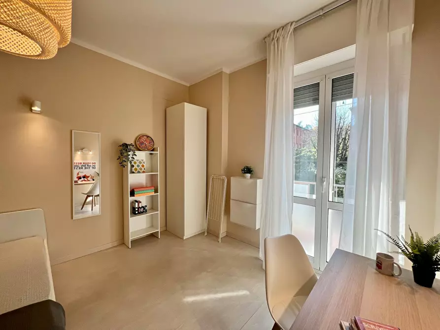 Immagine 8 di Camera in affitto  in Via Toscana a Bologna