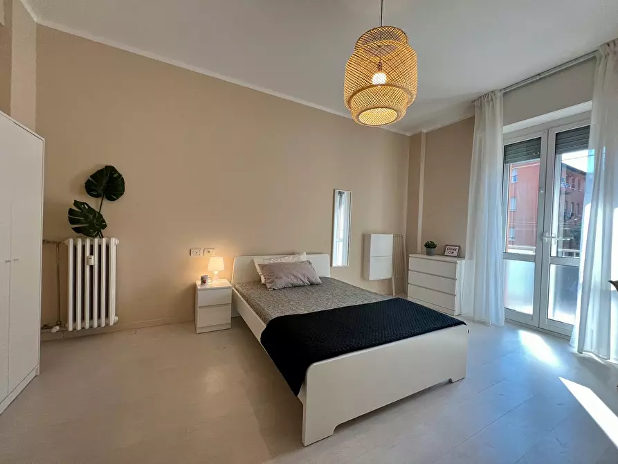 Immagine 2 di Camera in affitto  in Via Toscana a Bologna