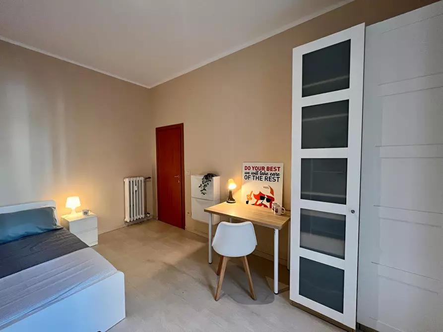 Immagine 1 di Camera in affitto  in Via Toscana a Bologna