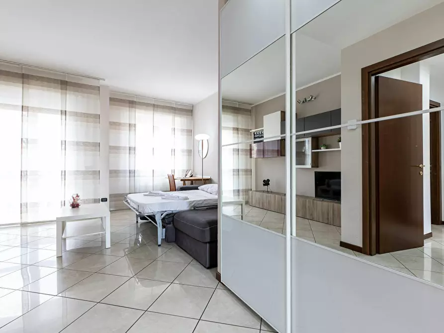 Immagine 10 di Appartamento in affitto  in Via della Capinera a Milano