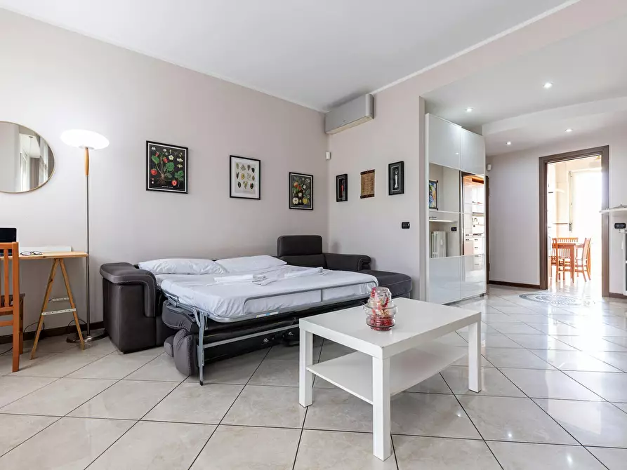 Immagine 8 di Appartamento in affitto  in Via della Capinera a Milano