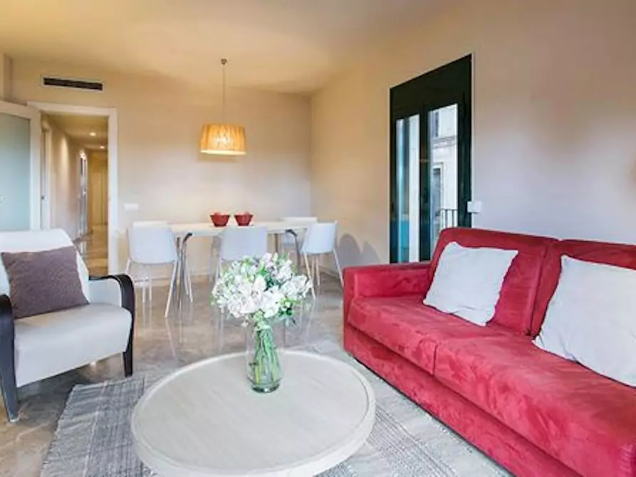 Immagine 2 di Appartamento in affitto  in Carrer de la Mercè a Barcelona