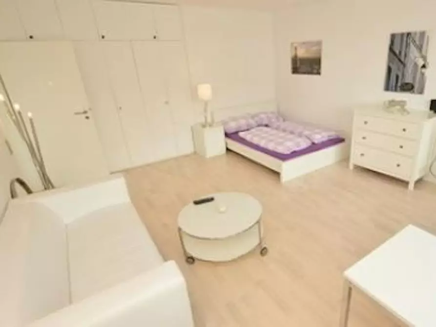 Immagine 1 di Appartamento in affitto  in Kaiserstraße a Düsseldorf