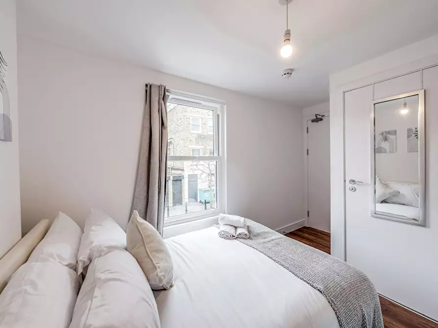 Immagine 6 di Casa indipendente in affitto  in Denmark Hill a Camberwell