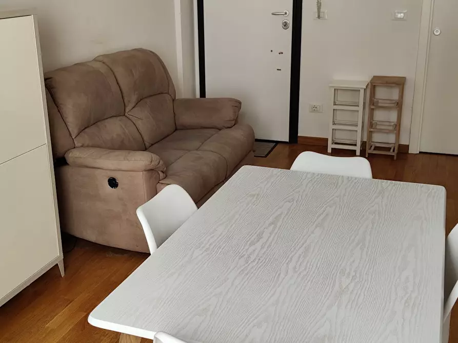 Immagine 4 di Appartamento in affitto  in Via Cairoli a Bologna