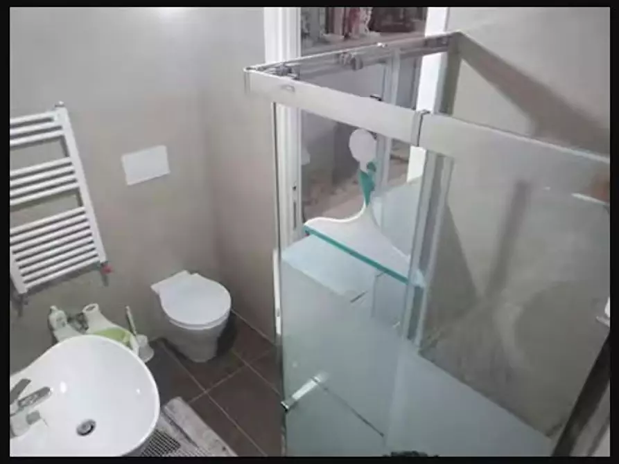 Immagine 8 di Appartamento in affitto  in Via Cairoli a Bologna