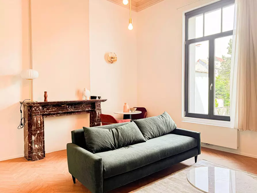 Immagine 1 di Appartamento in affitto  in Rue Xavier De Bue a Uccle