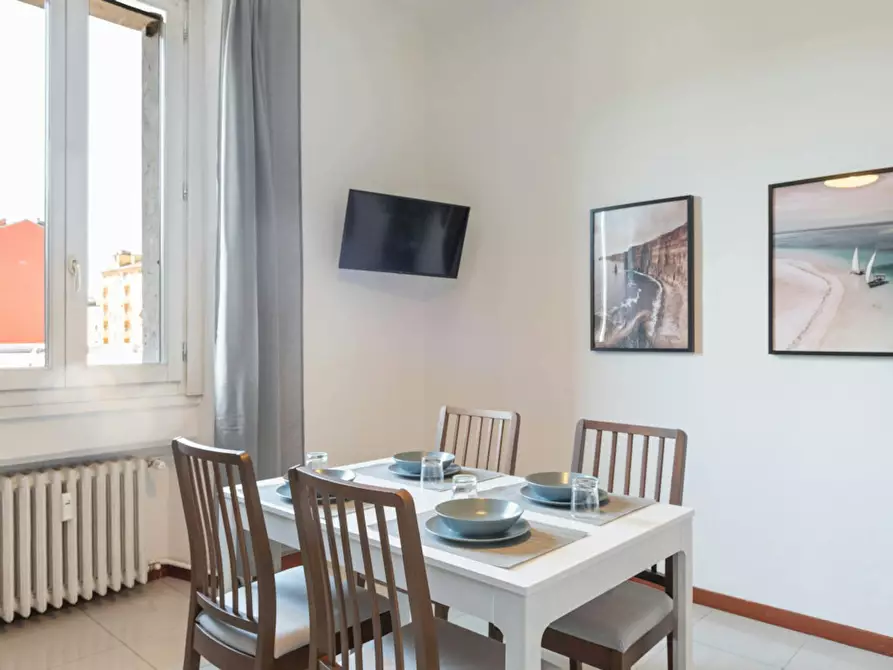 Immagine 8 di Camera in affitto  in Via Laurana a Milano