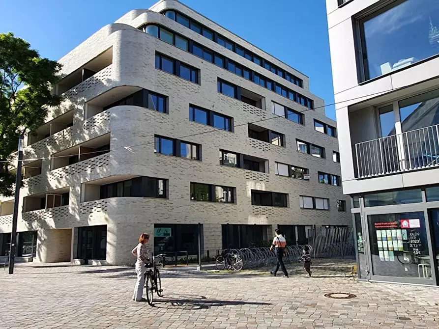 Immagine 1 di Appartamento in affitto  in Fromet-und-Moses-Mendelssohn-Platz a Berlin Kreuzberg