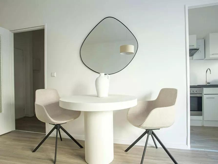 Immagine 9 di Appartamento in affitto  in Uhlandstraße a Berlin
