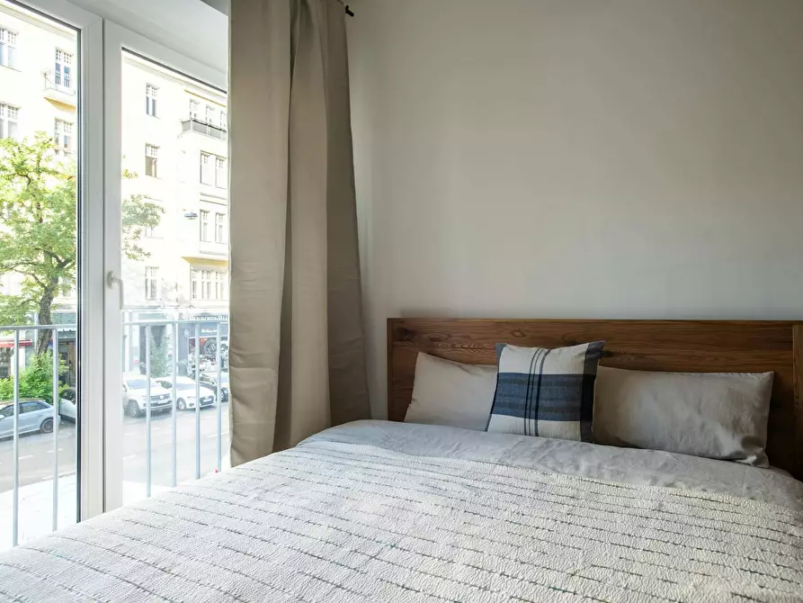 Immagine 7 di Appartamento in affitto  in Uhlandstraße a Berlin