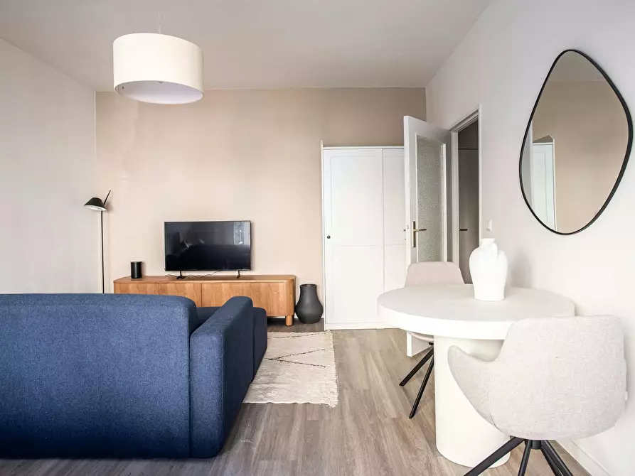 Immagine 3 di Appartamento in affitto  in Uhlandstraße a Berlin