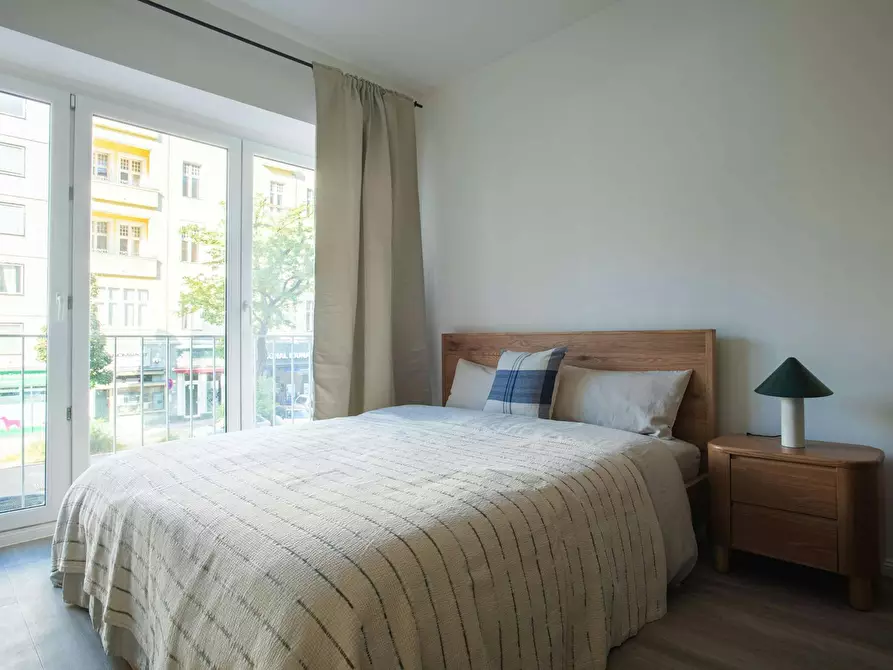 Immagine 5 di Appartamento in affitto  in Uhlandstraße a Berlin