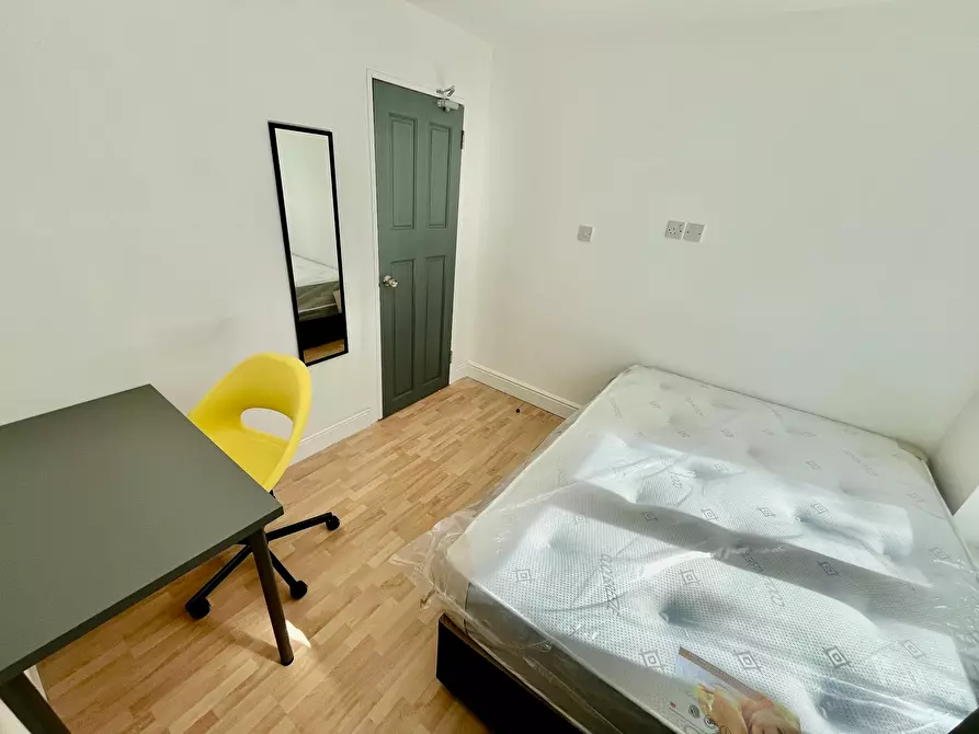 Immagine 3 di Camera condivisa in affitto  in Minerva Close a Lambeth