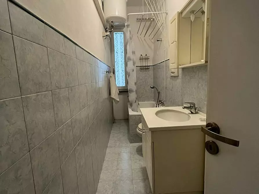 Immagine 6 di Camera in affitto  in Via Carlo Capelli a Torino