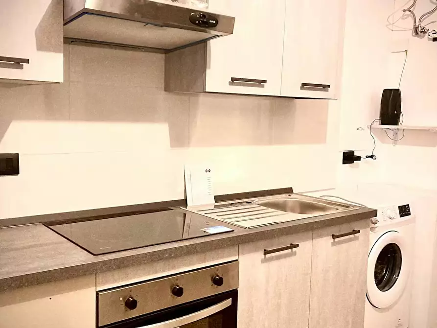 Immagine 9 di Camera in affitto  in Via Carlo Capelli a Torino