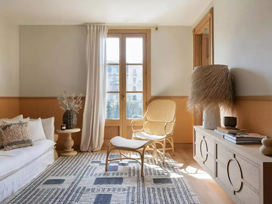 Immagine 1 di Appartamento in affitto  in Carrer d'Entença a Barcelona