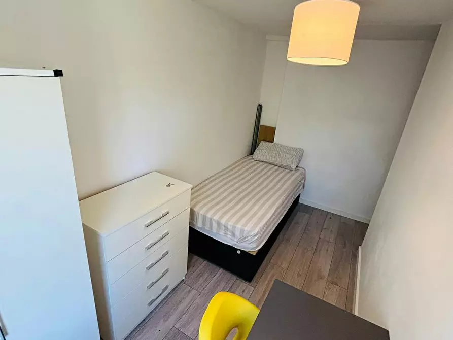 Immagine 10 di Camera condivisa in affitto  in Minerva Close a Lambeth