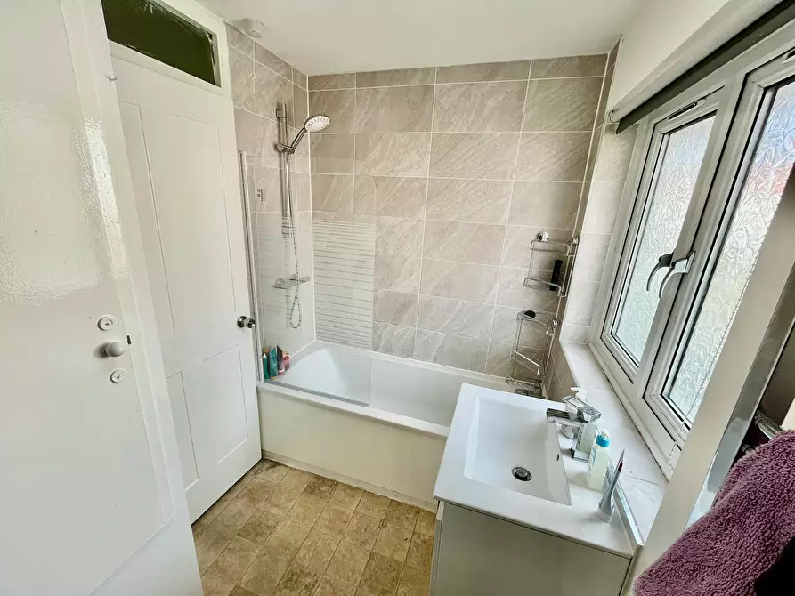 Immagine 9 di Camera condivisa in affitto  in Minerva Close a Lambeth