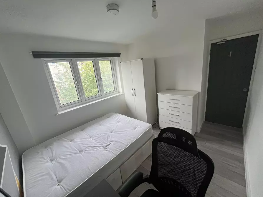 Immagine 6 di Camera condivisa in affitto  in Minerva Close a Lambeth